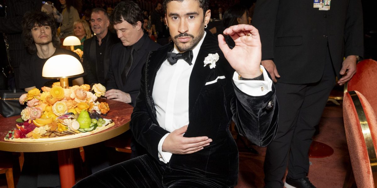 Ikon Tombol Panah Bawah