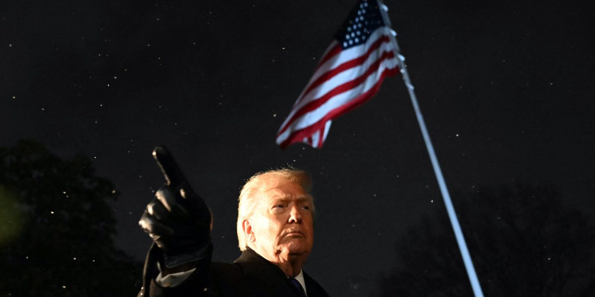 Ikon Tombol Panah Bawah