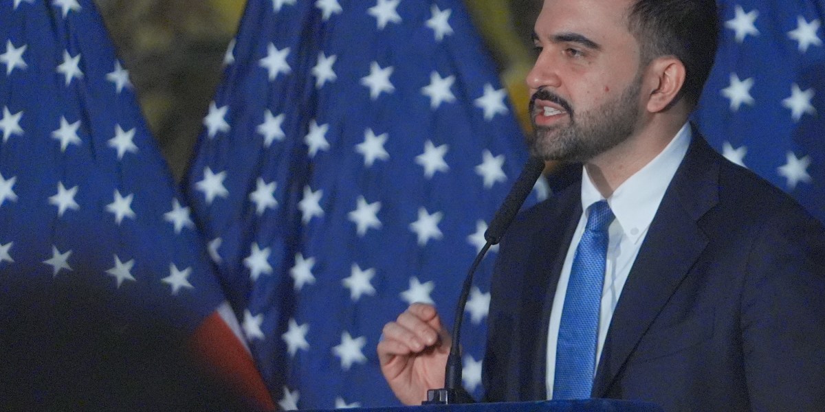 Trump Bebaskan Mahasiswa Columbia dari Tahanan Imigrasi Beberapa Jam Usai Bertemu Mamdani