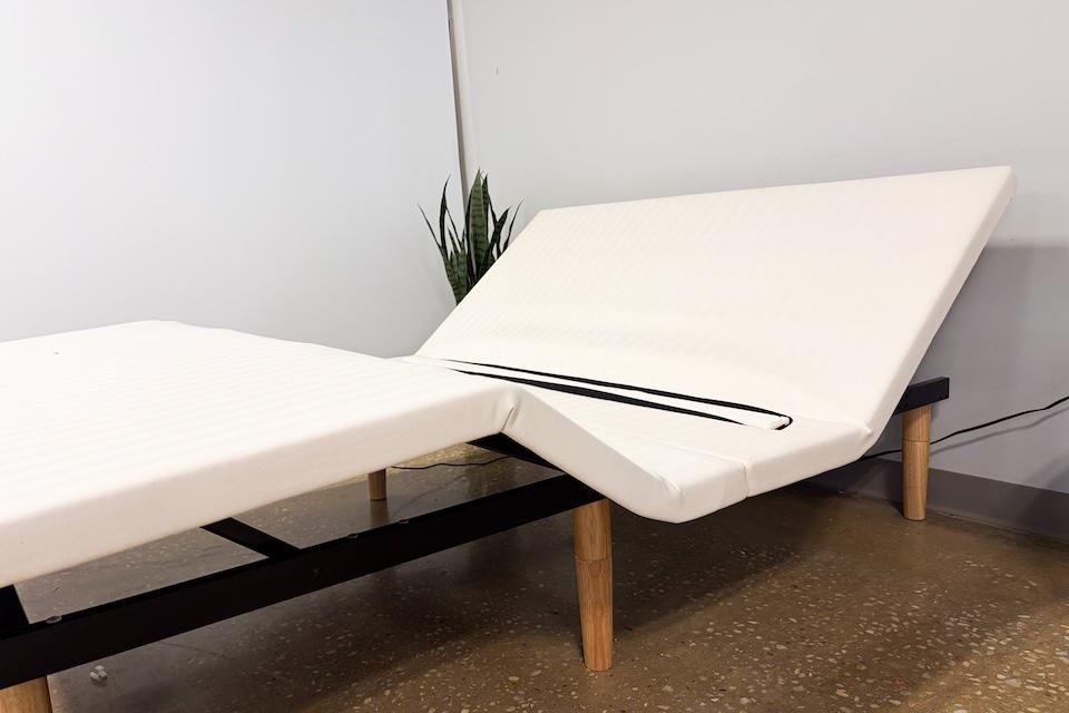 Silk & Snow adjustable bed frame