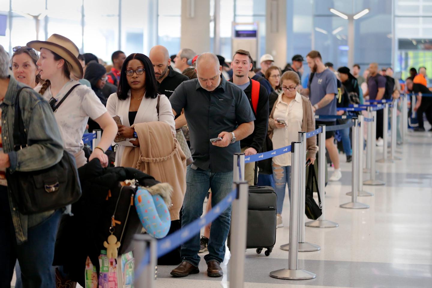 TSA officers are quitting rather than working without pay during another shutdown as eviction notices, car repos, and empty fridges weigh