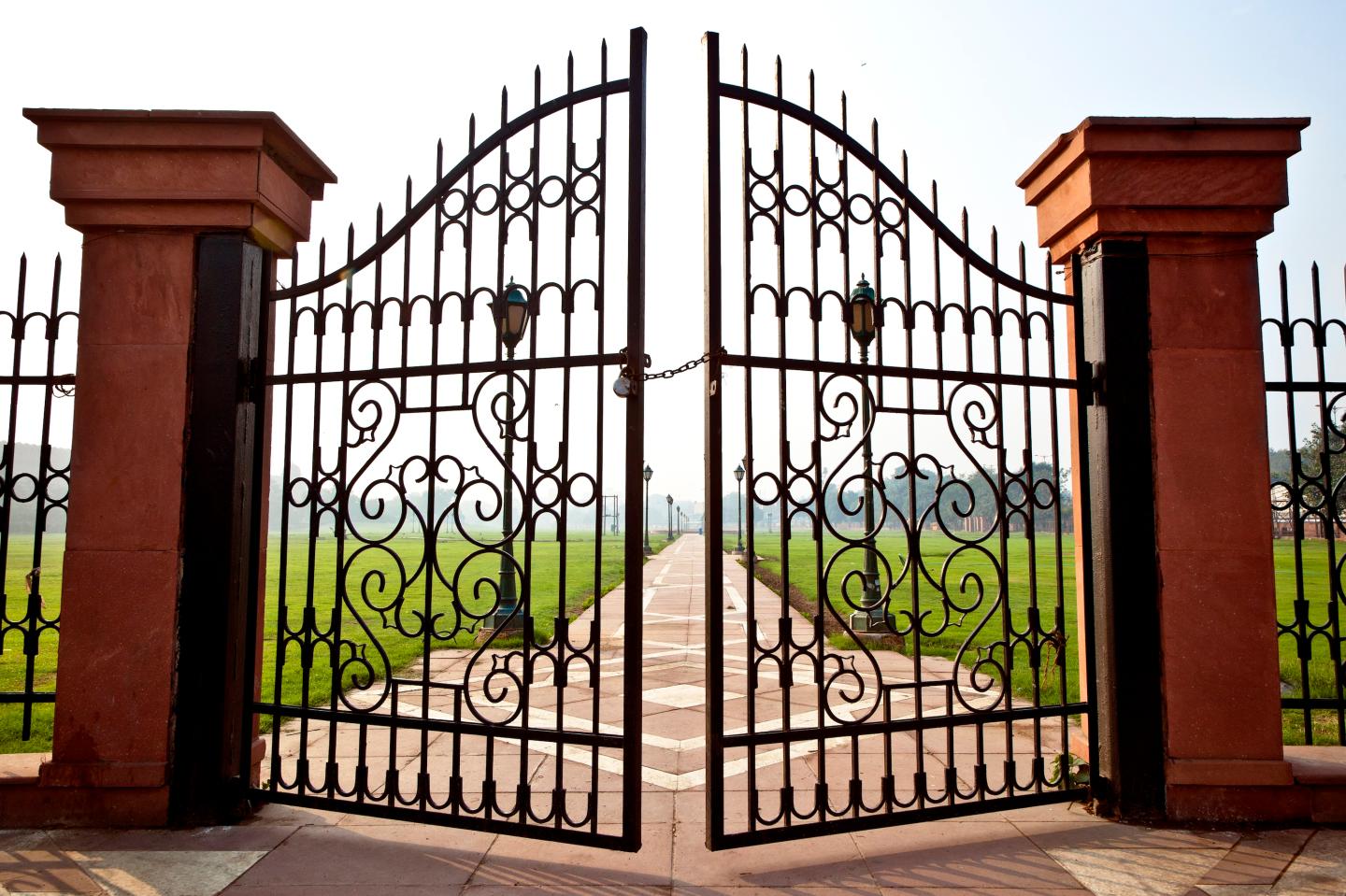 Photo of a gate.