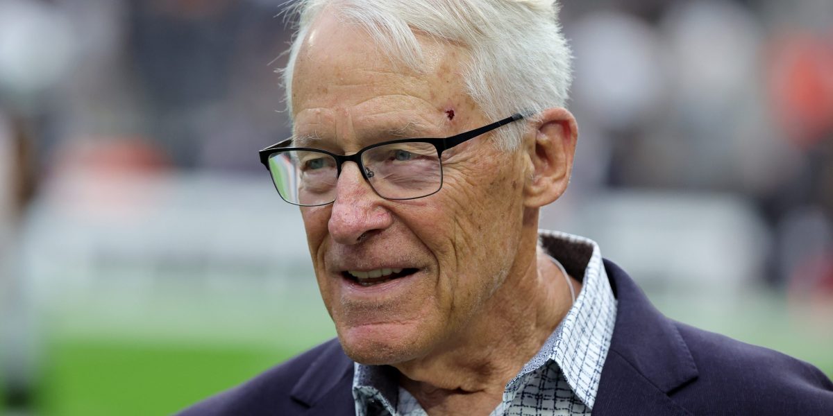 American billionaires — including the Waltons — are splashing their cash on Indian cricket teams | Fortune