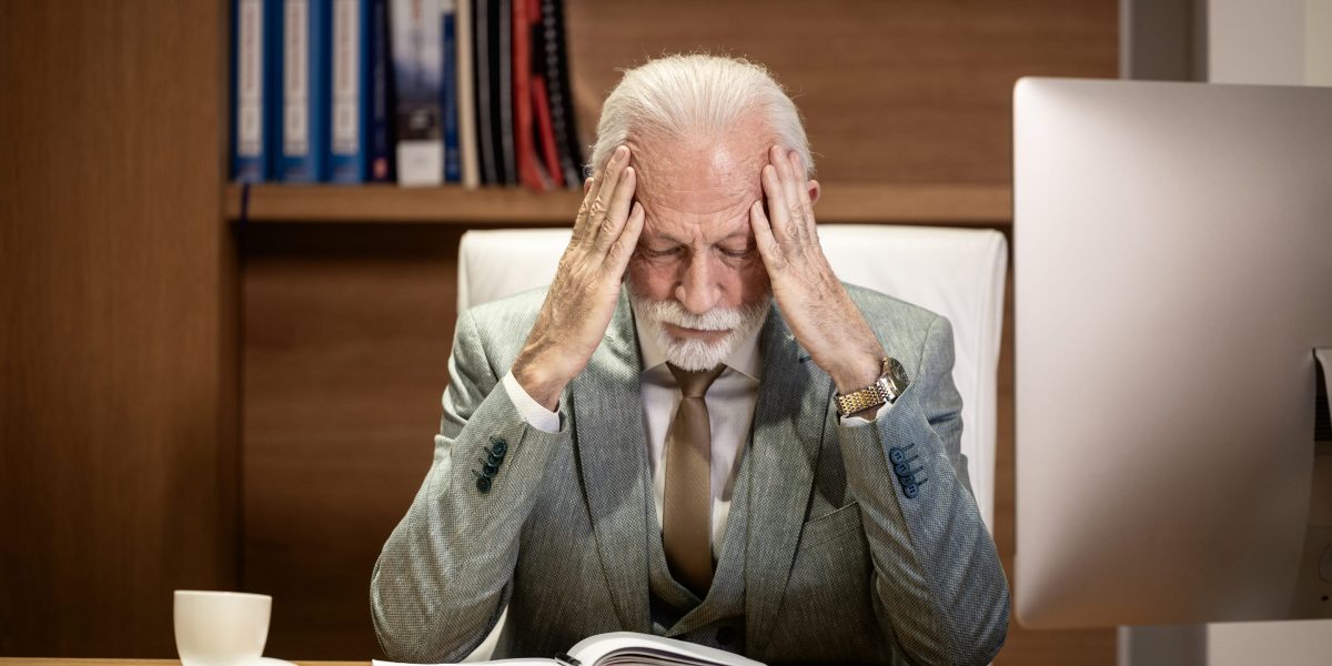 The K-shaped economy has left many six-figure earners ‘on thin ice’ as housing costs, lifestyle creep, and the job market put them at risk | Fortune