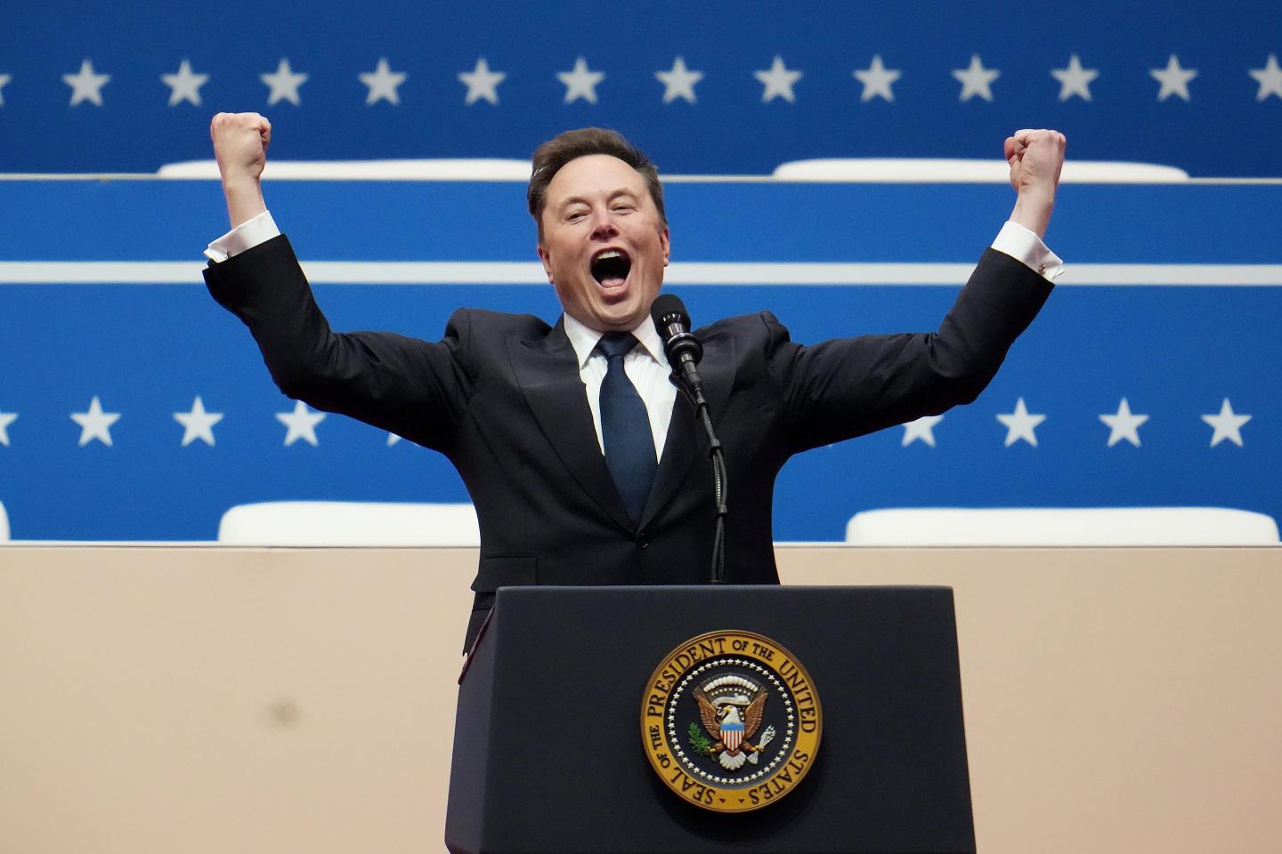 Less than 10 billionaires have actually kept their promise to give away their fortune—and a philanthropy CEO says Elon Musk is right about why: ‘It’s hard’