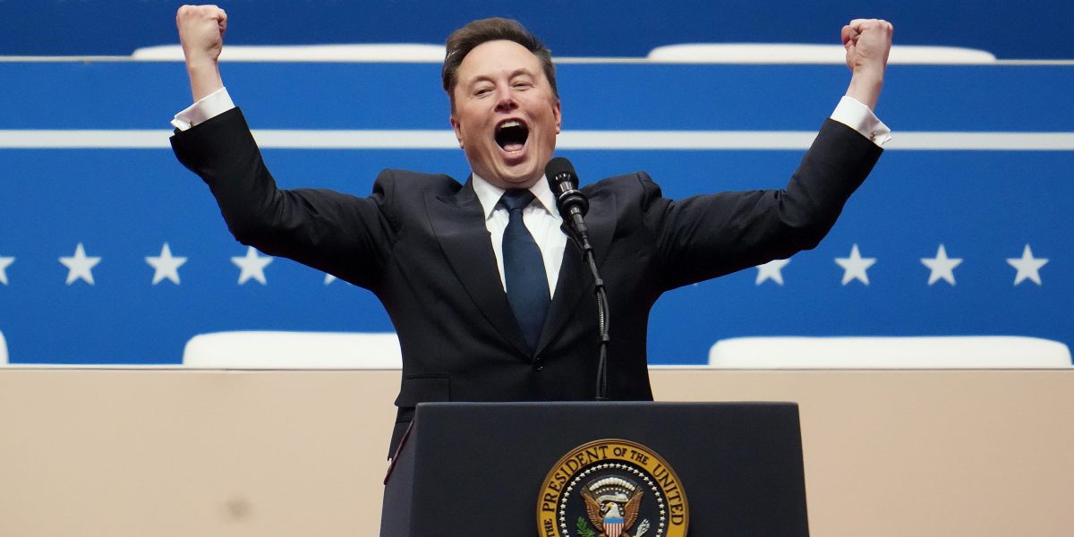 Less than 10 out of 250 billionaires have kept their promise to give away their fortune—and a philanthropy CEO says Elon Musk is right about why | Fortune