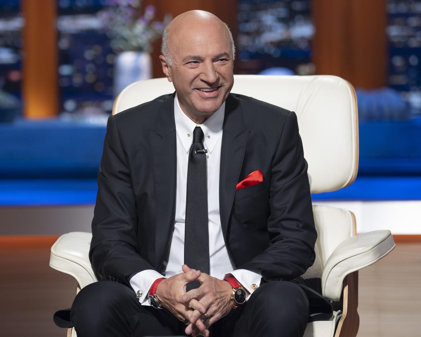 ‘That résumé goes right into the garbage’: Kevin O’Leary says it’s a ‘horrific signal’ for Gen Z to bring their parents to job interviews