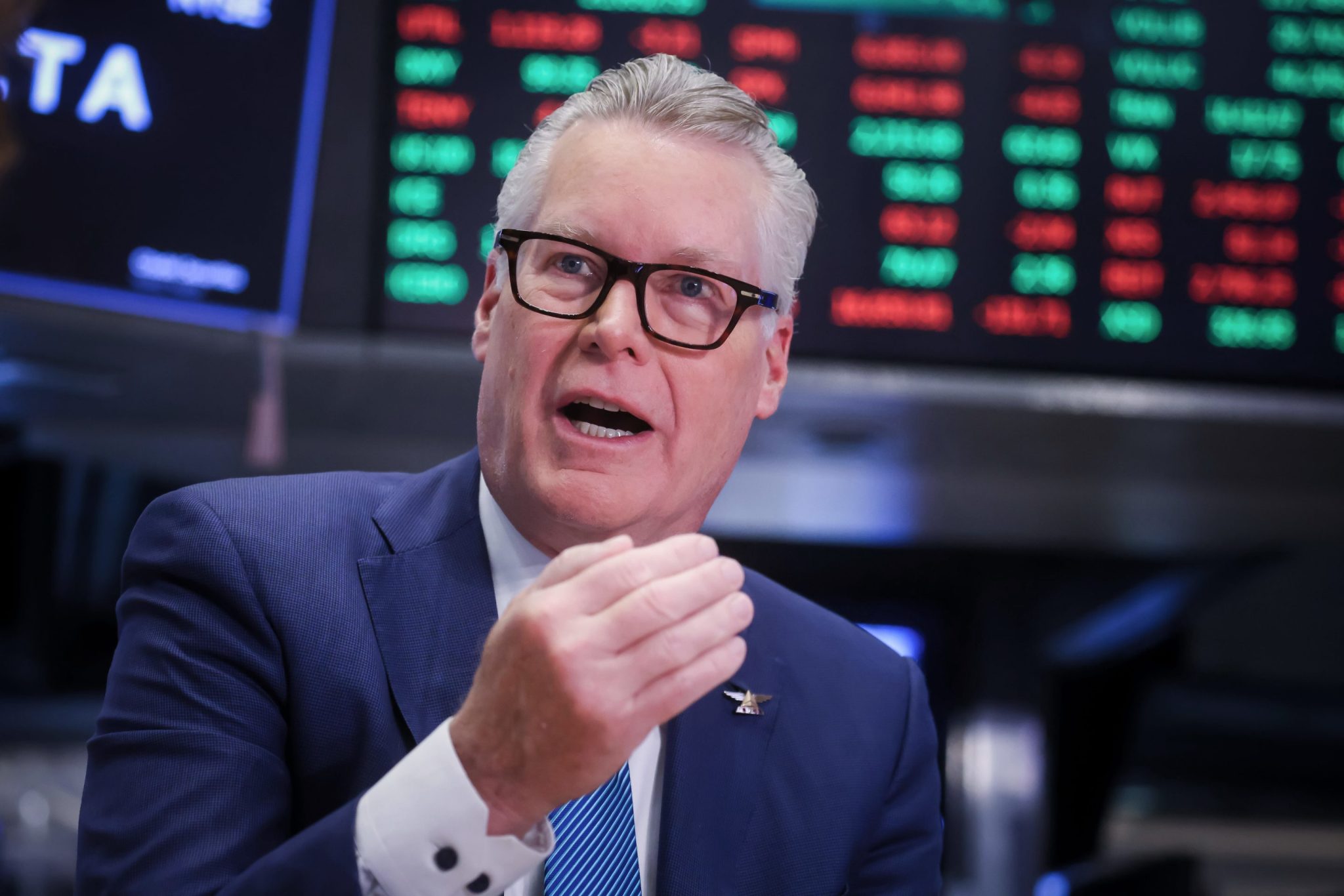 Delta CEO slams Washington over unpaid TSA agents, says f...