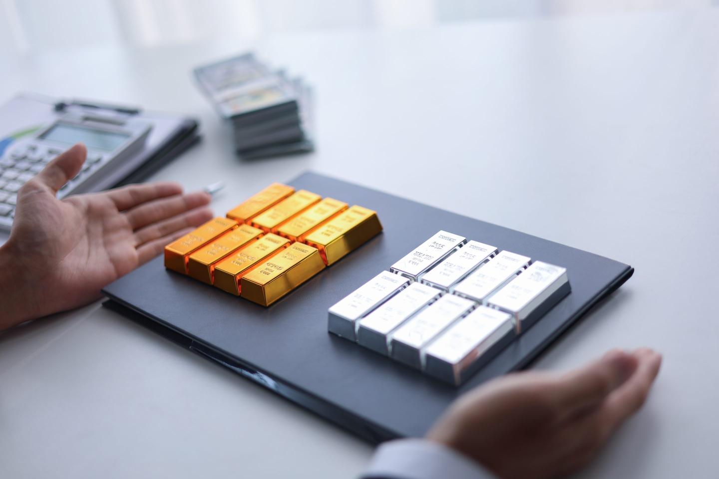 Investing in gold vs. silver: How to decide which is right for you