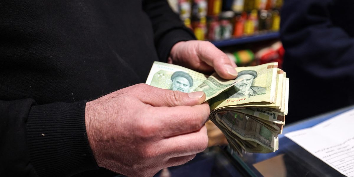 Iran issues its largest-ever currency denomination as accelerating inflation ravages a financial sector deemed a 'Ponzi scheme' even before the war | Fortune