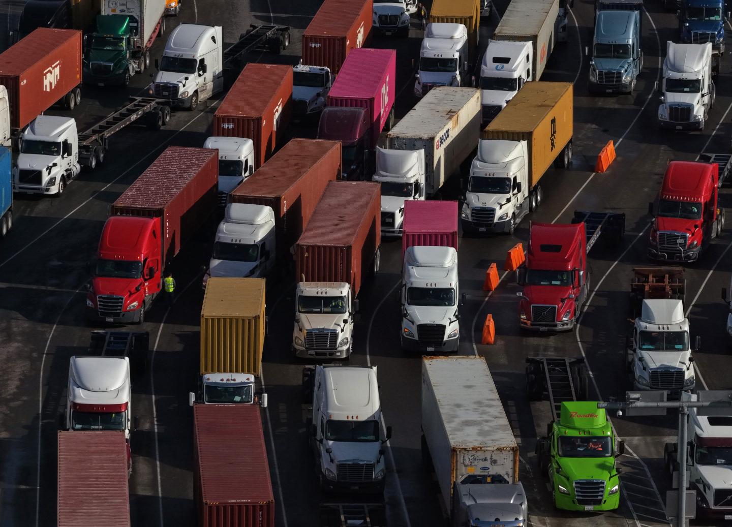 Cargo theft costs U.S. trucking $18 million a day and is ‘unlike anything our industry has faced before,’ logistics exec warns