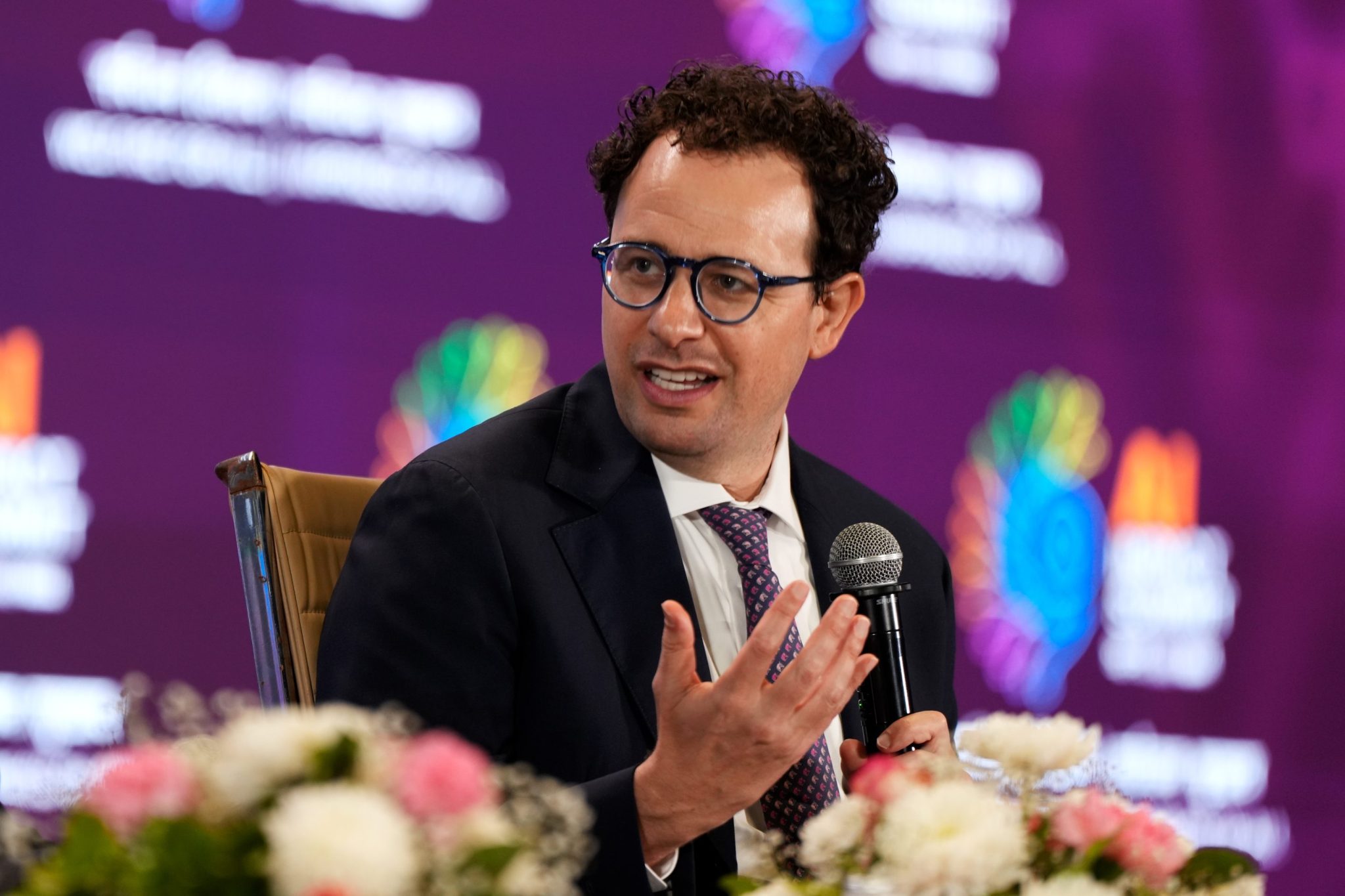 Anthropic CEO apologizes for leaked memo calling OpenAI staff ‘gullible’ as company confirms supply chain risk designation