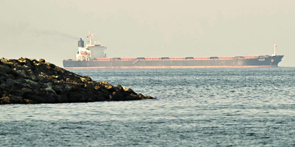 Selat Hormuz: Titik Genting Pasar Energi Global dan Jalan Alternatifnya