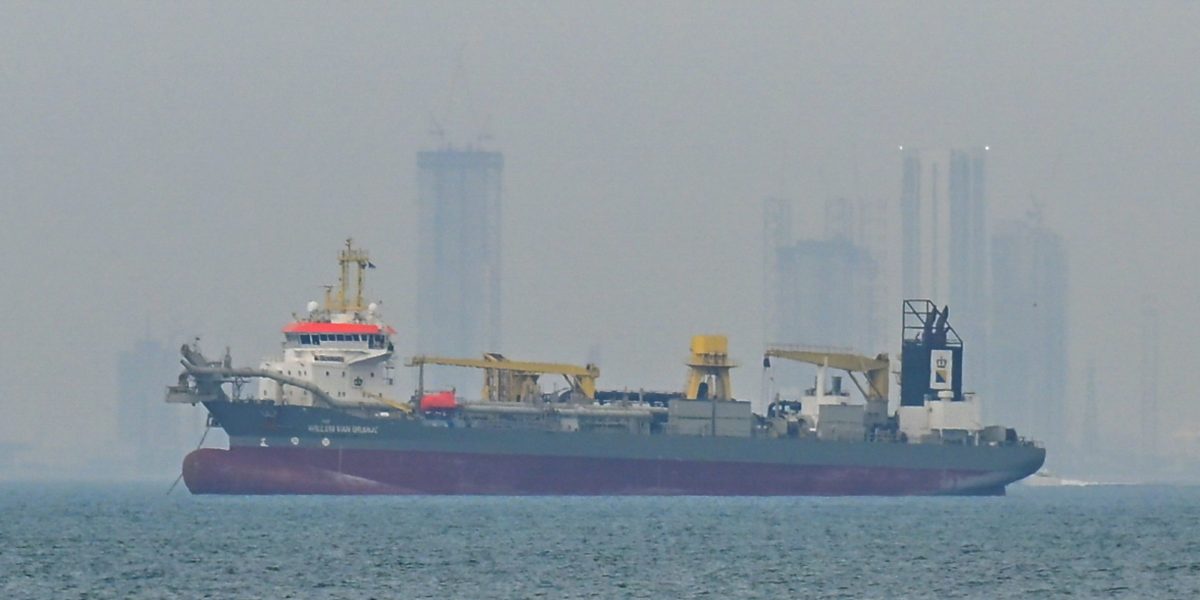 Energy markets offer ‘relatively small reaction’ to Iran war, but prices could spike if oil and gas aren’t flowing by the end of the week