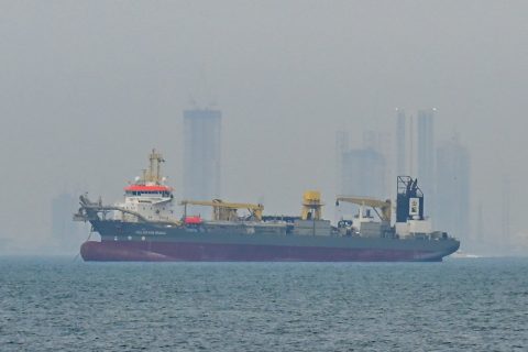 UAE and Kuwait start oil output cuts after Hormuz blockage | Fortune