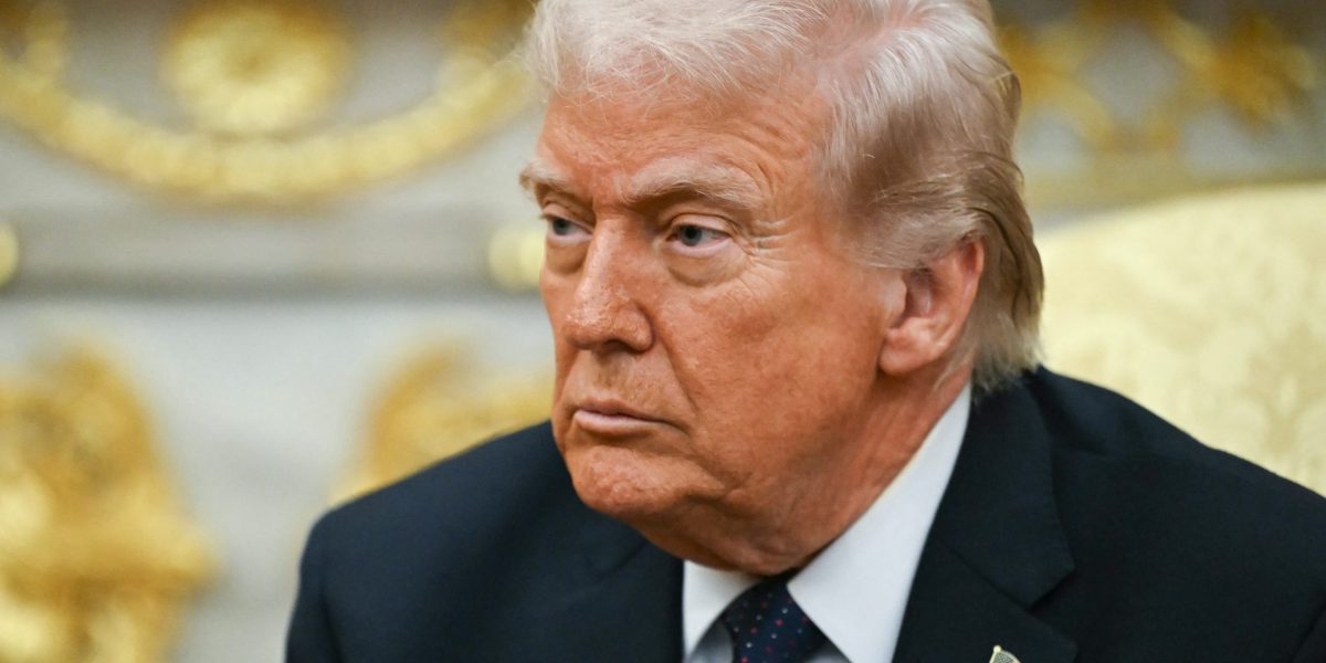 Trump Puji Tarif Sebagai Solusi Anggaran, Namun Dinilai ‘Sangat Lemah’ untuk Tutup Utang Nasional AS Senilai  Triliun