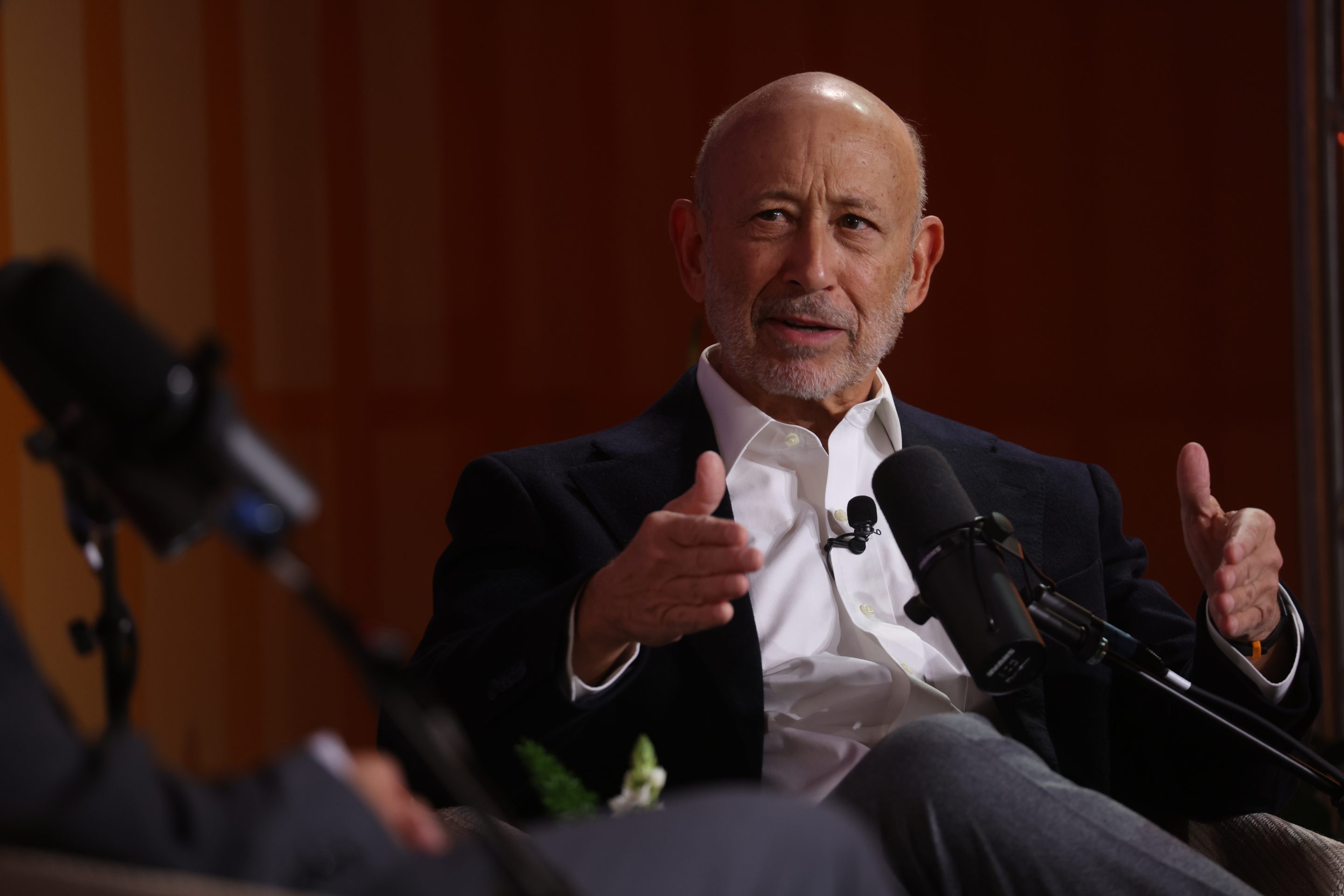 fortune.com - Marco Quiroz-Gutierrez - 'It's so impossible to live with': Former Goldman Sachs CEO Blankfein says the Iran war won't last long