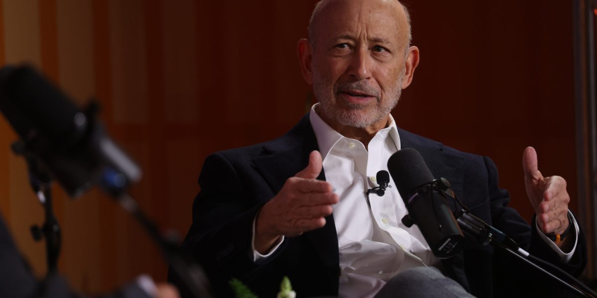 “Mustahil untuk Dihidupi”—Mantan CEO Goldman Sachs Sebut Perang Iran Tak Akan Lama