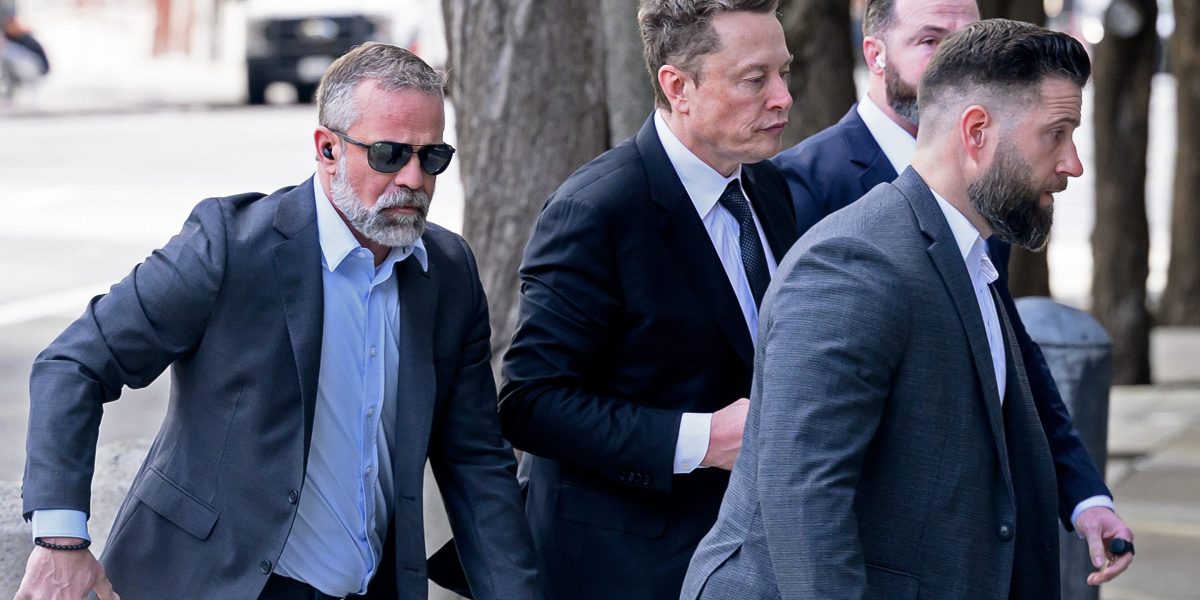 Elon Musk is escalating his feud with a Delaware judge over a 'heart' on a LinkedIn post | Fortune