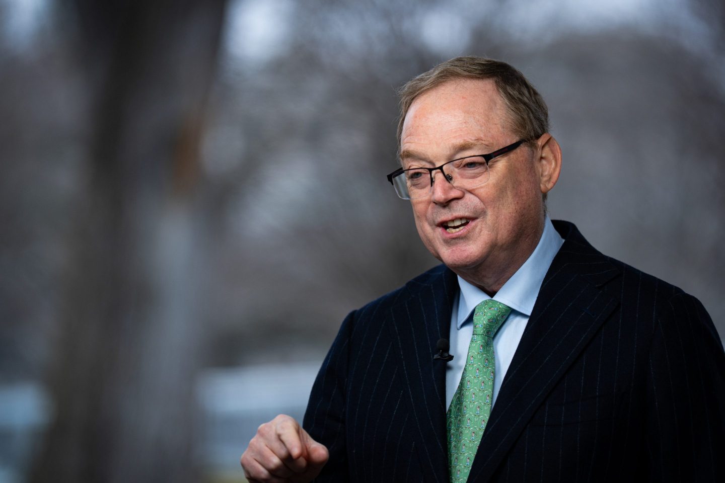 Pentagon sees Iran war lasting up to six weeks, Trump aide says