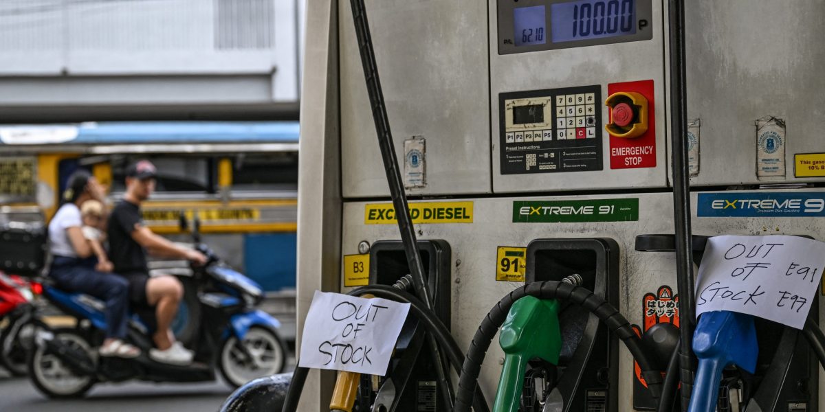 How the closed Strait of Hormuz poses an existential threat to Asia’s economic engine | Fortune