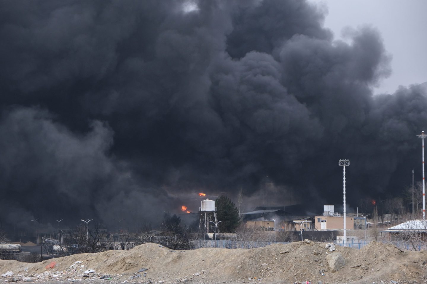 Oil prices soar past $110 while Dow futures sink 1,000 points as Iran war spirals into worst-case fears and U.S. eyes Special Forces mission