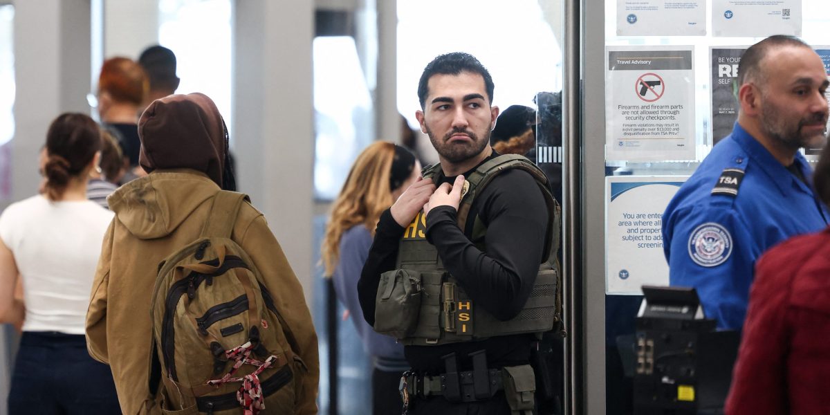 Largest federal workers union warns ICE agents are not trained to replace TSA and putting them in airports ‘does not fill a gap. It creates one’ | Fortune