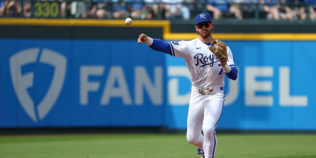 Credit card delinquencies among millennials and Gen Z have soared because of sports betting—even in states where it's illegal, new Fed study finds | Fortune