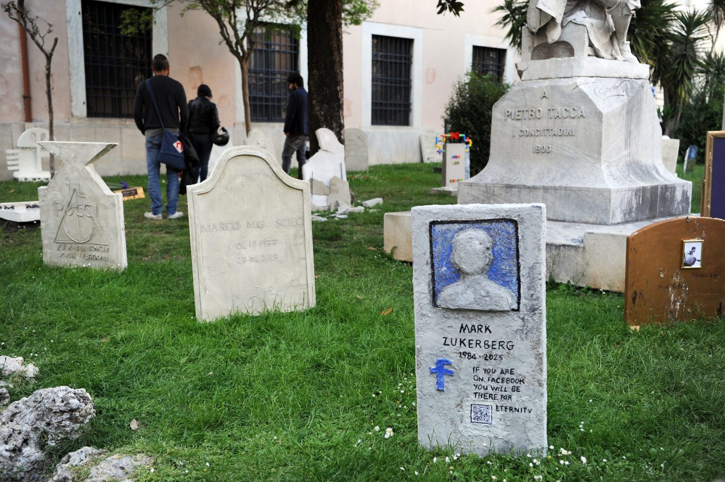 Want to live forever? Meta patented an AI model that would keep your profile active after you die