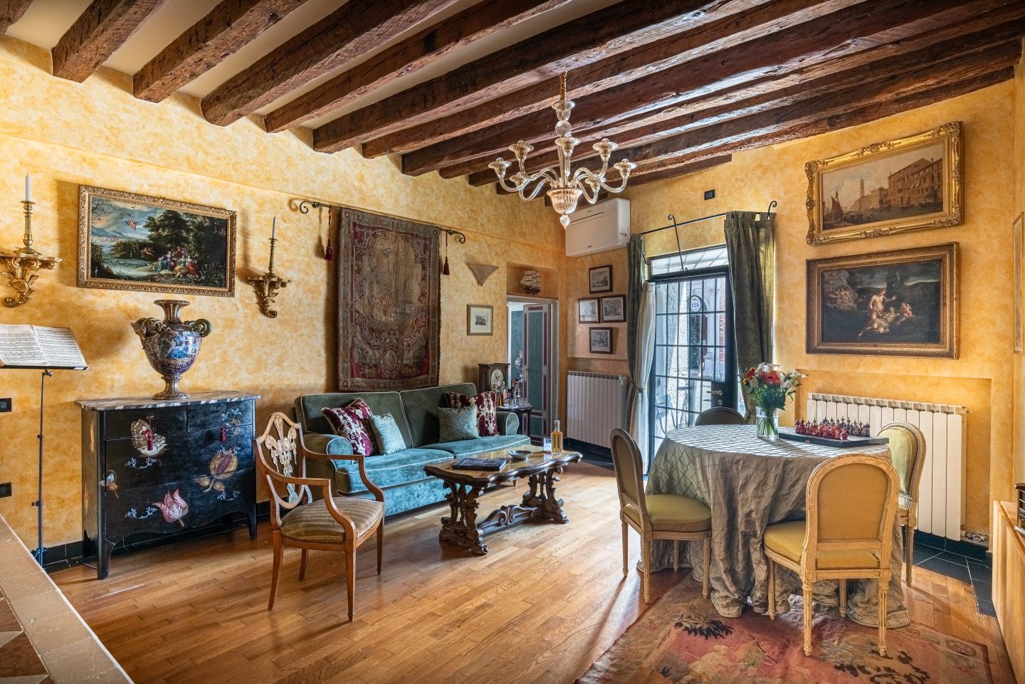 L'appartement d'Alexander Gabrowski à Venise.