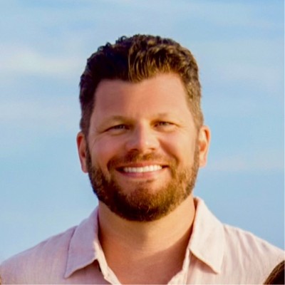 This founder was an AI layoff 9 months ago. Then he built an instantly profitable company with 2 partners and 12 agents