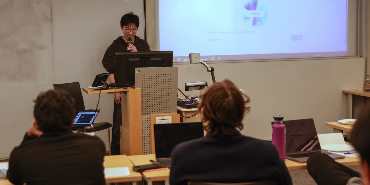 Tatapan Gen Z beradu dengan tugas rumahan misterius nan sempurna di era ChatGPT. Tibalah ujian lisan.