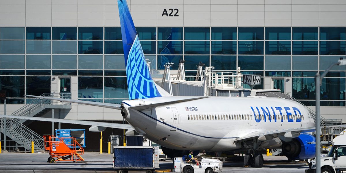 Checking a bag on United Airlines now costs $10 more as Iran war sends jet fuel costs up nearly 100% in major hubs | Fortune