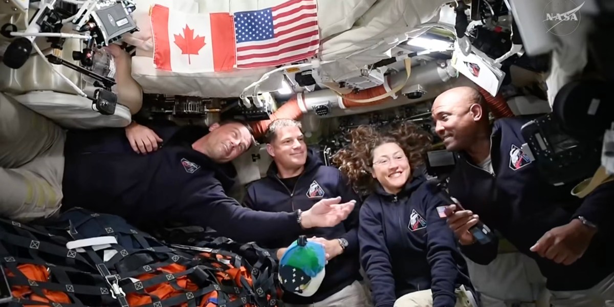 Artemis II's toilet is on the blink again, forcing astronauts to use more backup collection bags as odor fills capsule | Fortune