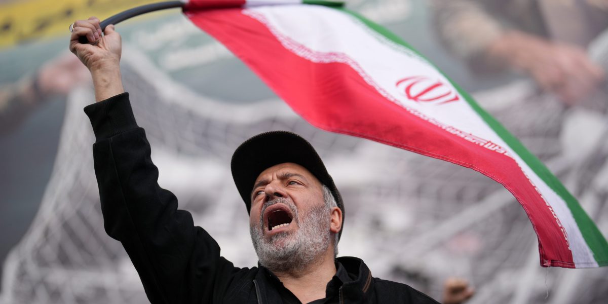 Iran closes strait, challenges U.S. to rein in Israel: 'the world is watching whether it will act on its commitments' | Fortune