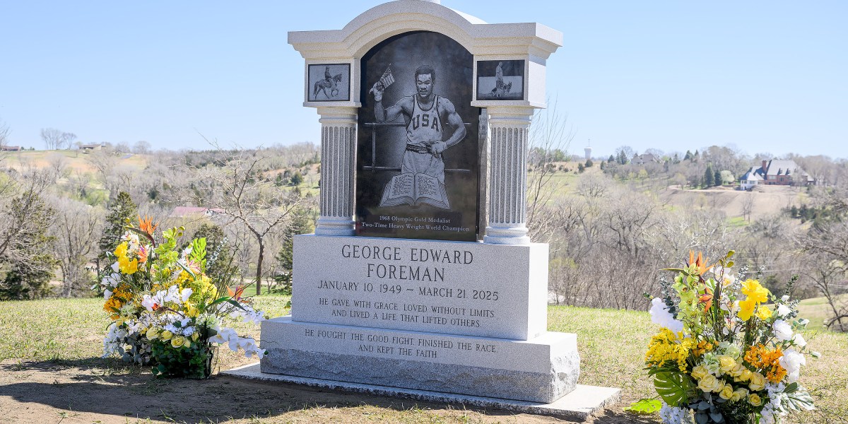 George Foreman Dimakamkan di Sioux City; Keluarga Ungkap Kenangan Terindahnya Mengunjungi Kota itu 40 Tahun Lalu