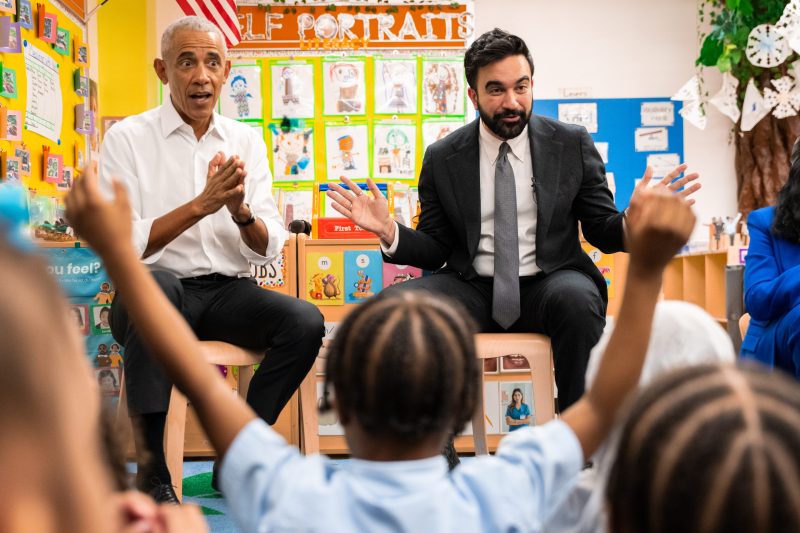 At first meeting of Obama, Mamdani, they read to preschoolers and led a singalong
