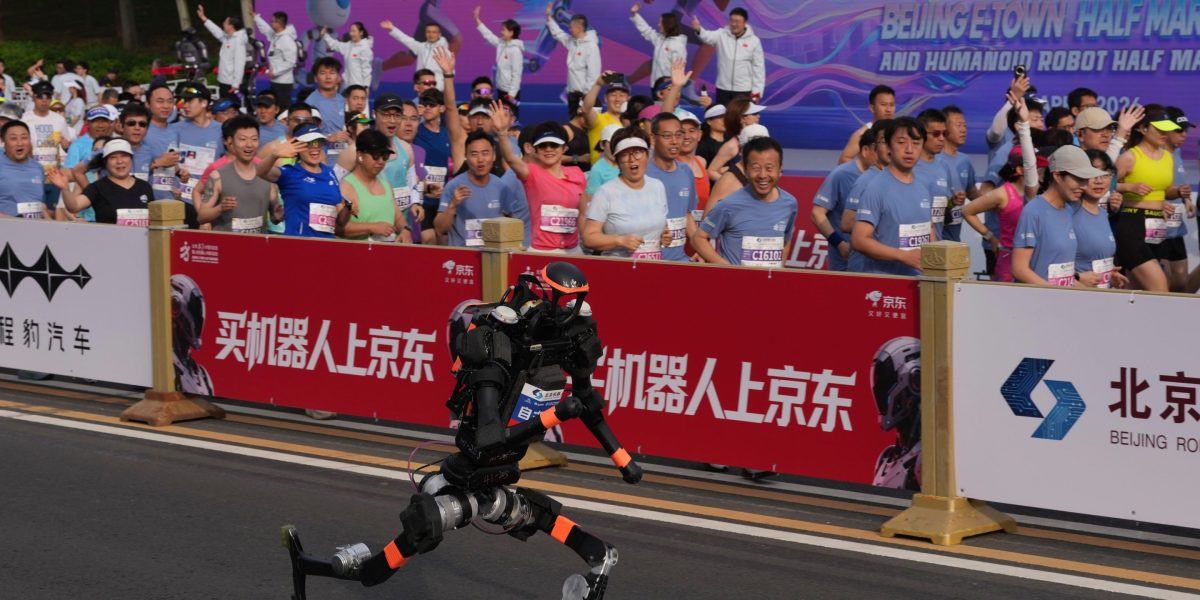 Humanoid robot runs faster than any person in a half marathon during all-bot race in China | Fortune