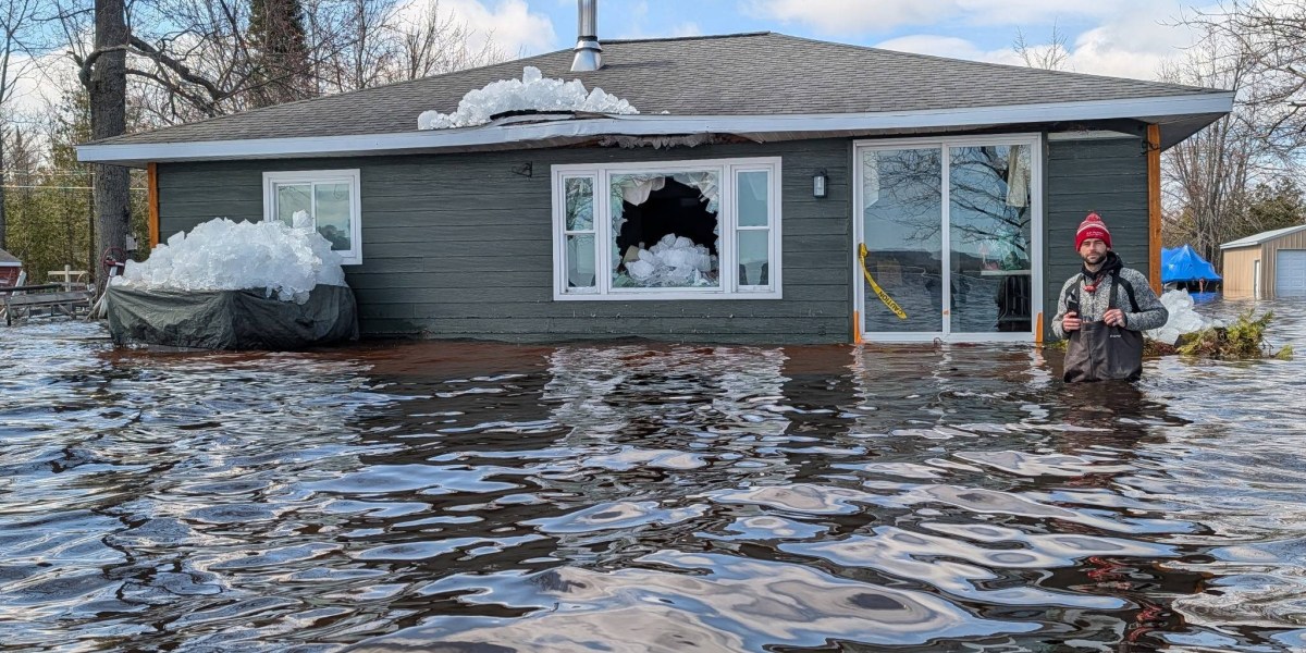 It's raining ice in Michigan: 'They're mini glaciers, if you will' | Fortune