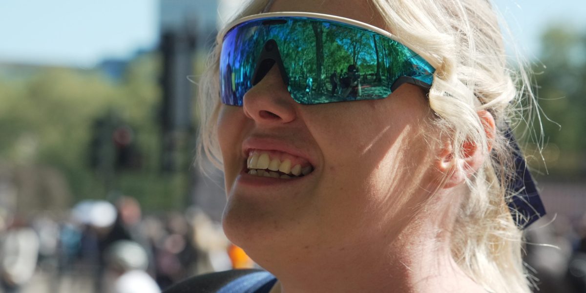 AI smart glasses are helping visually impaired runners take on the London Marathon