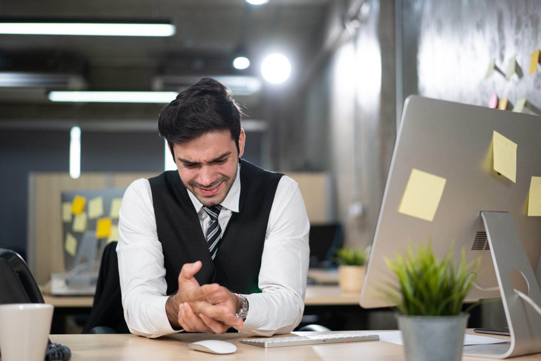 AI angst mutates into FOBO as Fear of Becoming Obsolete takes over American workforces