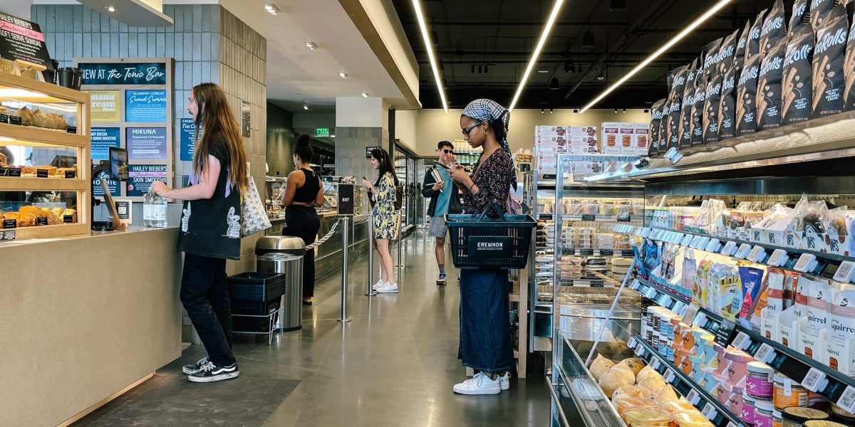 Ekonomi Dibenci Masyarakat Amerika, hingga Rela Membeli Smoothie Rp 350 Ribu