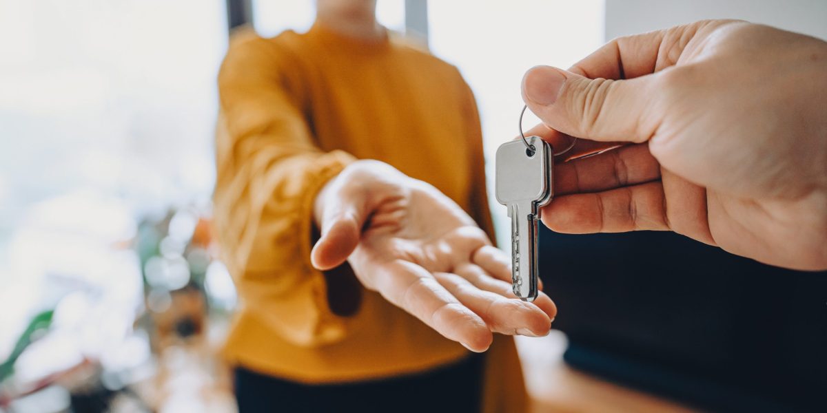 The housing market has been frozen for 3 years. Here's why this spring could finally change that | Fortune