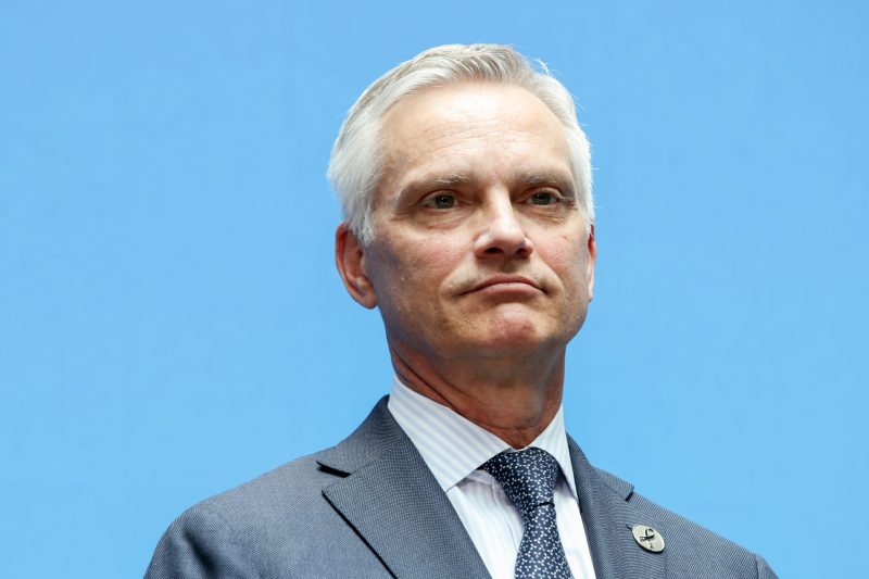 American Airlines CEO calls United merger ‘a non-starter’: ‘No way to view that as anything but anti-competitive’