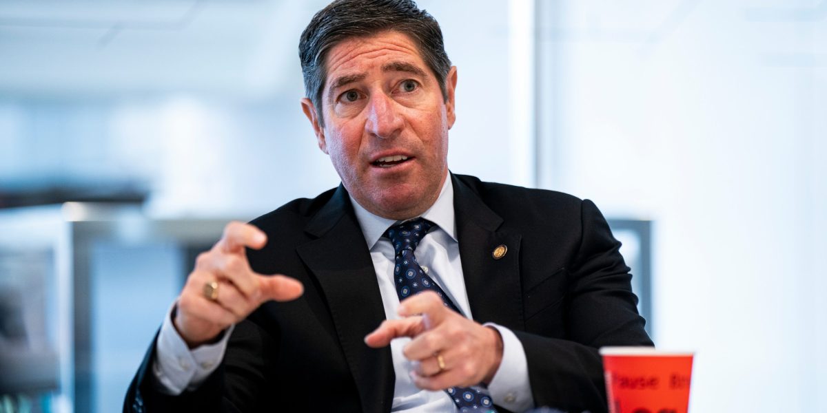 The Trump administration is blurring the public and private sector workforce, and OPM director Scott Kupor won’t rule out conflict of interest risks | Fortune