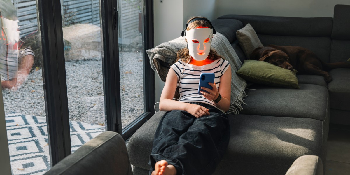 The Benefits of Red Light Therapy: Expert-Approved Advice | Fortune