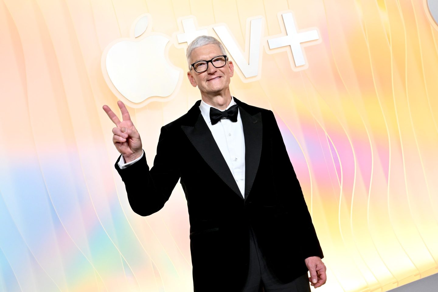 Apple’s longtime CEO sat out the crypto revolution. His successor should choose a different path