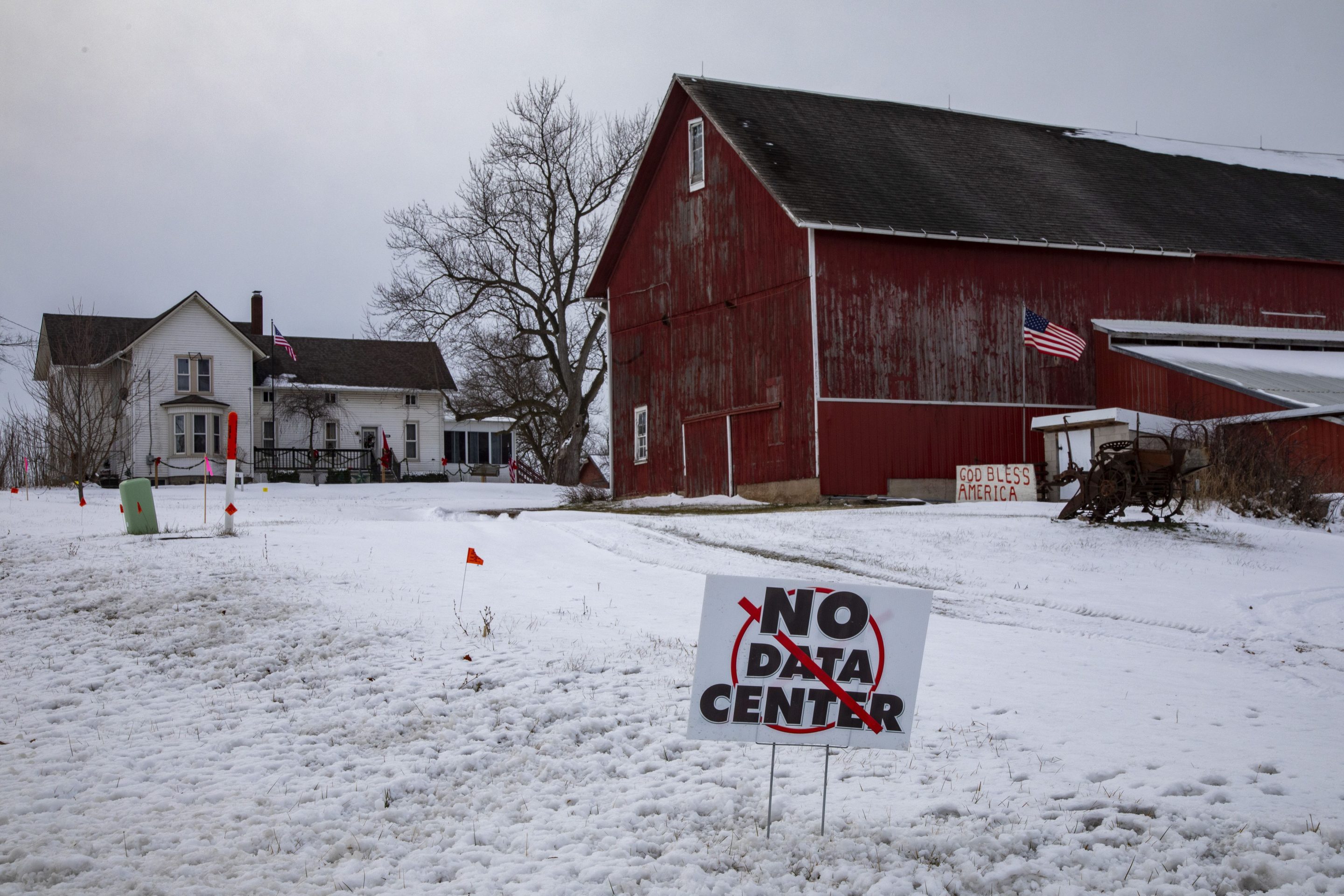 fortune.com - Sharon Goldman - A Michigan farm town voted down plans for a giant OpenAI-Oracle data center. Weeks later, construction began