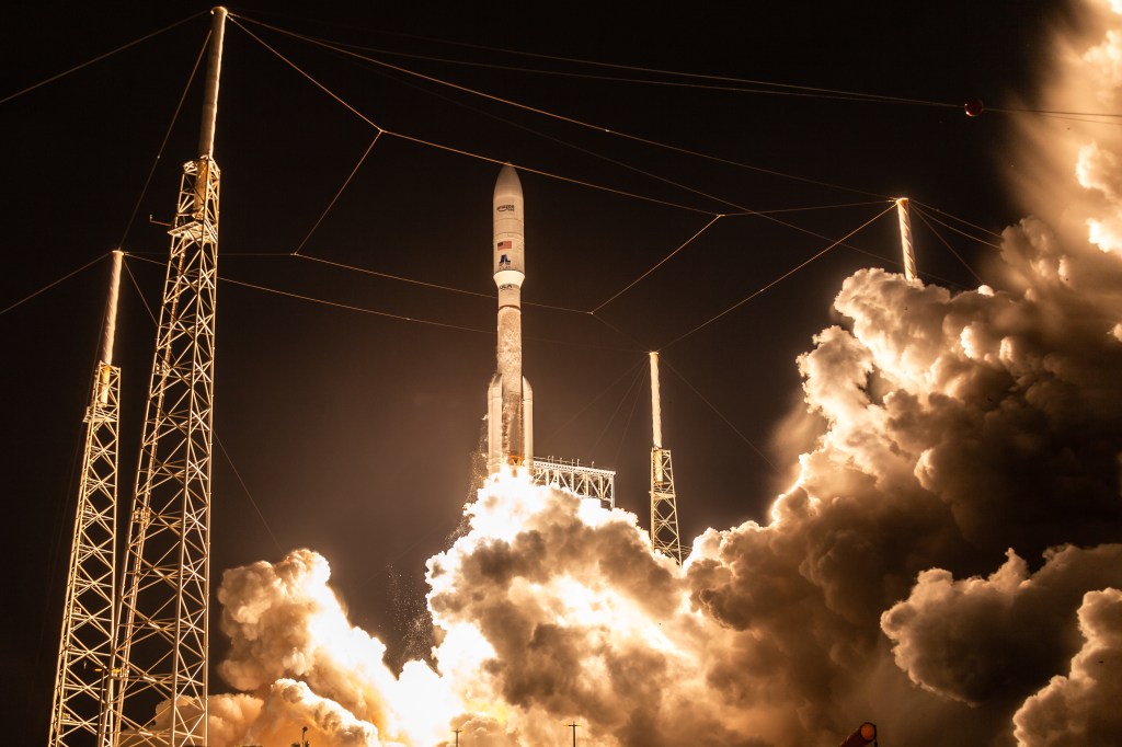 A ULA Atlas V-551 rocket lifts off with 27 new Amazon Leo satellites from Cape Canaveral Space Force Station in Florida on December 14, 2025. (Photo: Manuel Mazzanti/NurPhoto/Getty Images)