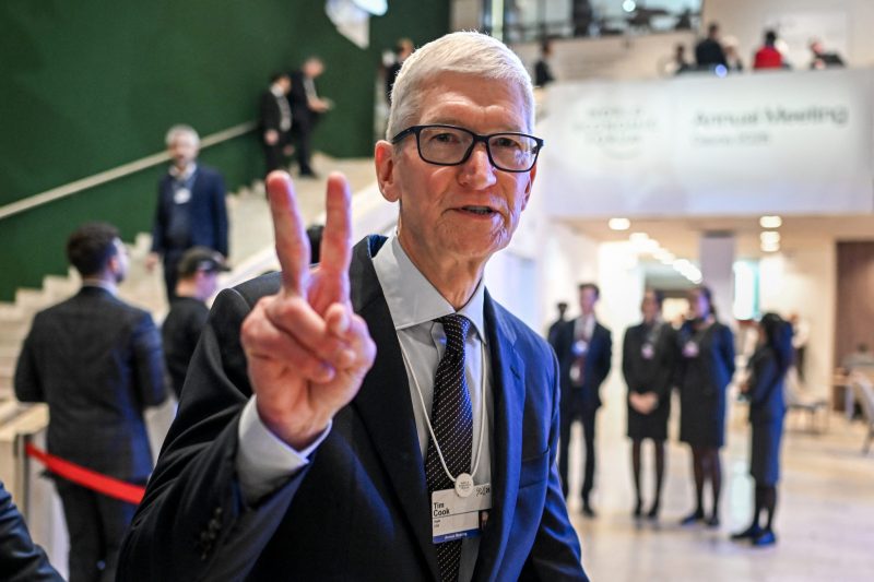 Tim Cook’s exit is part of a CEO reckoning sweeping Corporate America